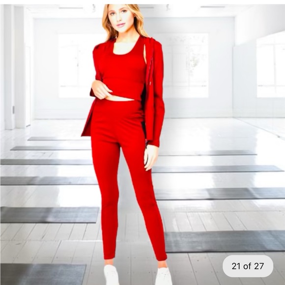 Woman’s 3 piece workout set *Red* - Picture 2 of 4